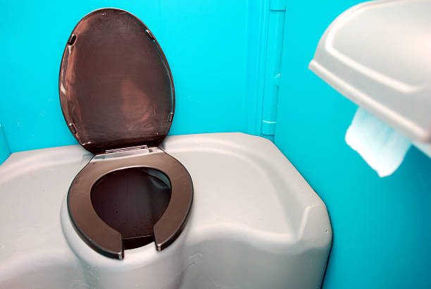 Best Emergency porta potty rental  in Farmington, IL